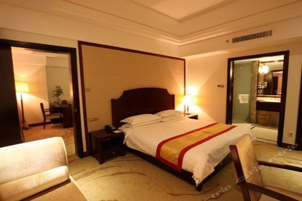 Tianxiachan Hotel (Huanggang)